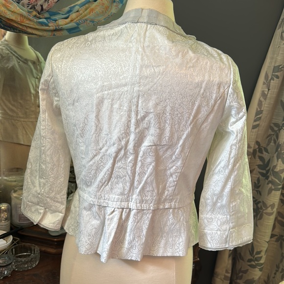 Jacket - Picture 4 of 10